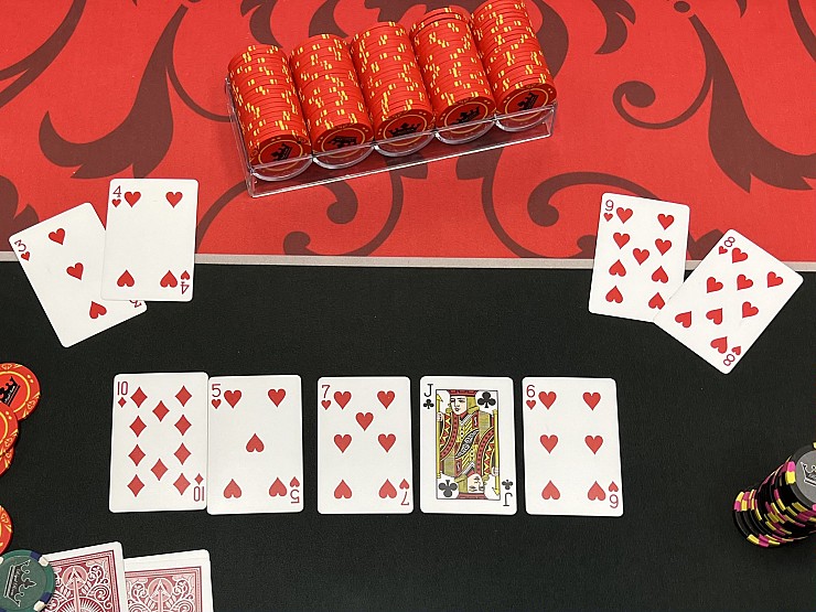 $30,000 Bad Beat Jackpot (Straight Flush!)